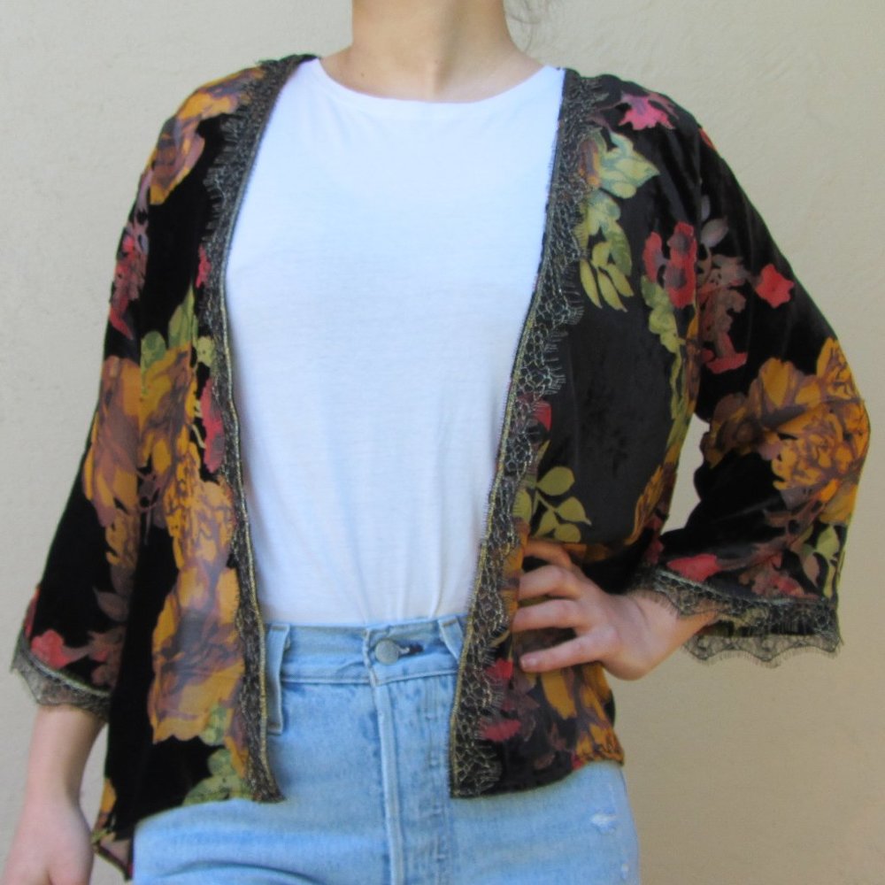 W5 Boho Velvet Kimono Jacket w/ Floral Print
